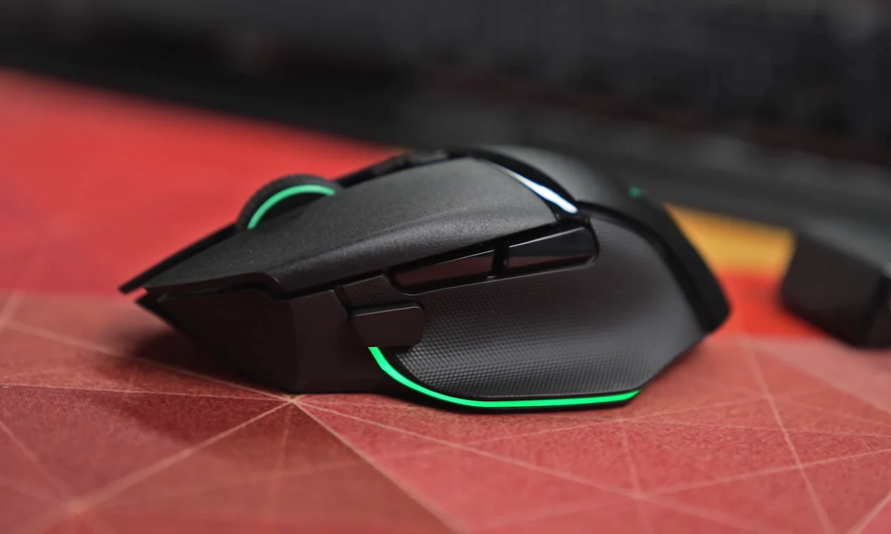 Razer Basilisk V3 Pro Review: Our Favorite Wireless Gaming Mouse